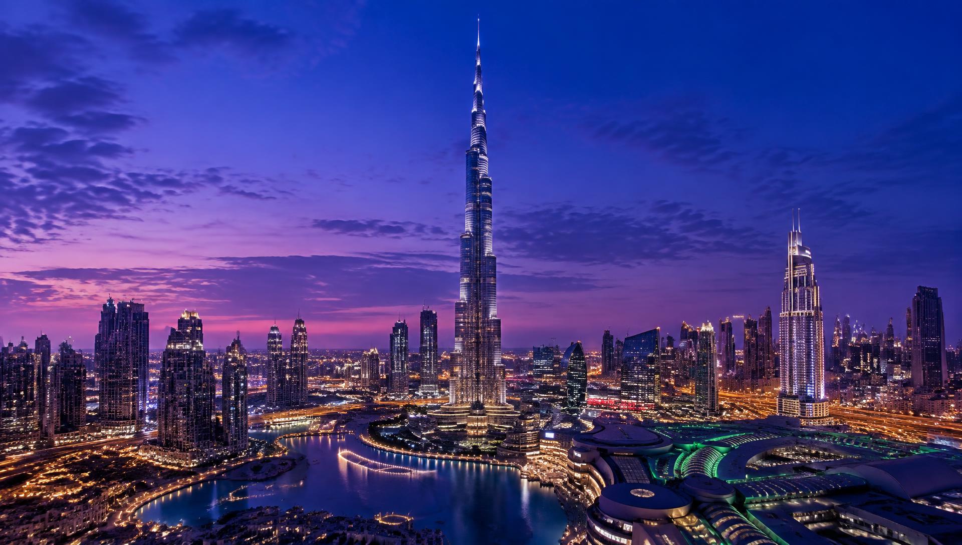 Burj Khalifa and the Dubai skyline at dusk